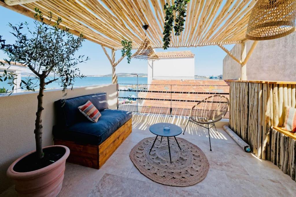 Maison Boheme Au Bord De L'Eau Sete Exterior photo